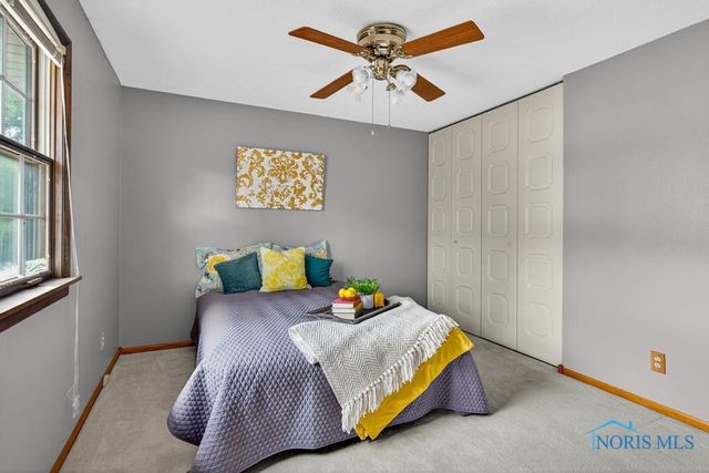 2155 Bishopsgate Drive, Toledo, OH 43614