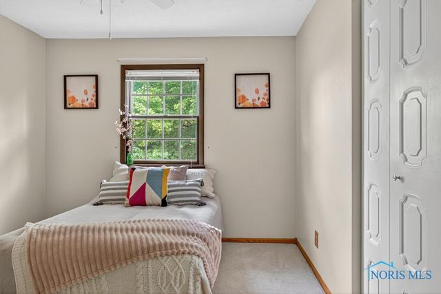 2155 Bishopsgate Drive, Toledo, OH 43614