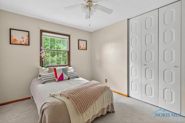 2155 Bishopsgate Drive, Toledo, OH 43614