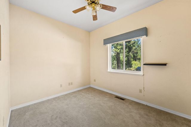 2600 Draper Valley Road, Selma, OR 97538