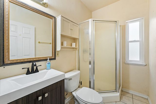 2600 Draper Valley Road, Selma, OR 97538