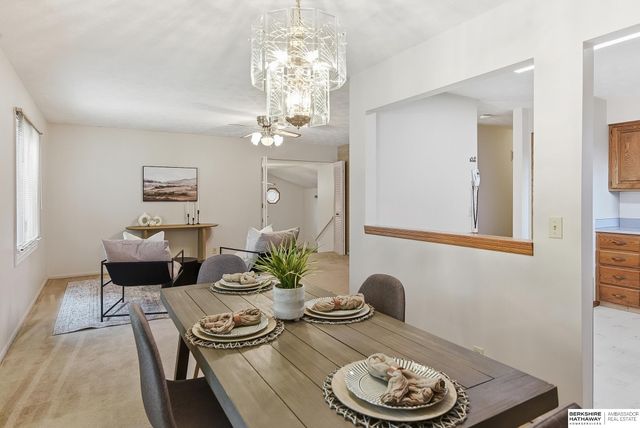 9929 P Circle, Omaha, NE 68127