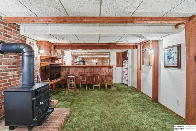 9929 P Circle, Omaha, NE 68127