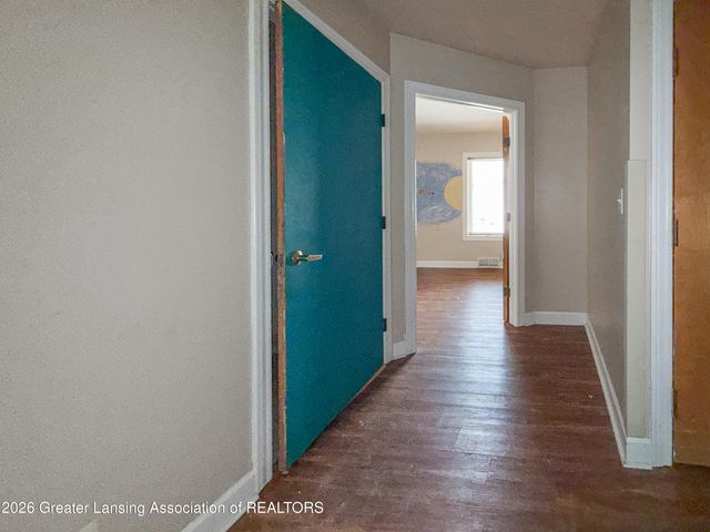2608 Clifton Avenue, Lansing, MI 48910
