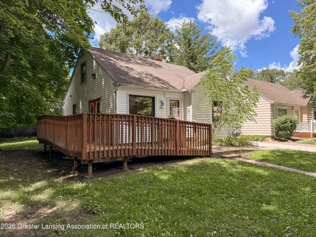 2608 Clifton Avenue, Lansing, MI 48910