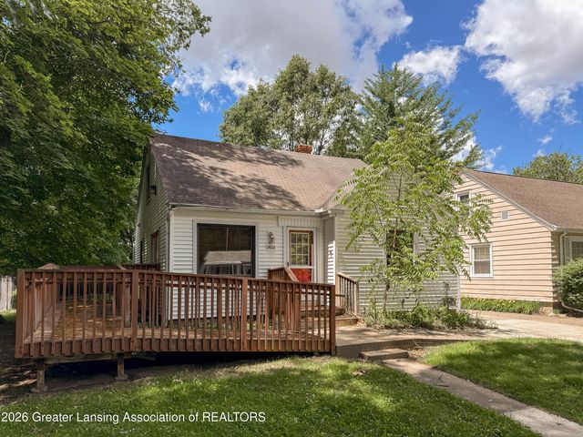 2608 Clifton Avenue, Lansing, MI 48910