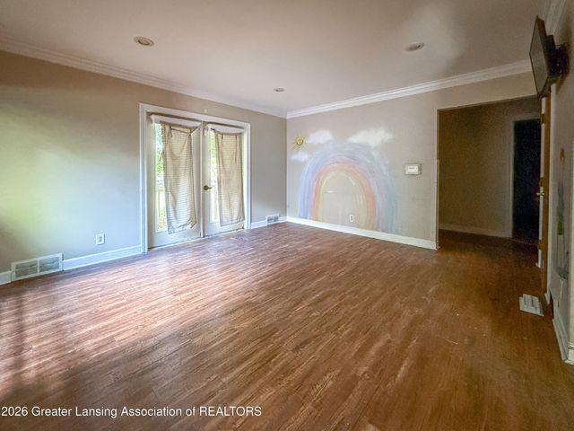 2608 Clifton Avenue, Lansing, MI 48910