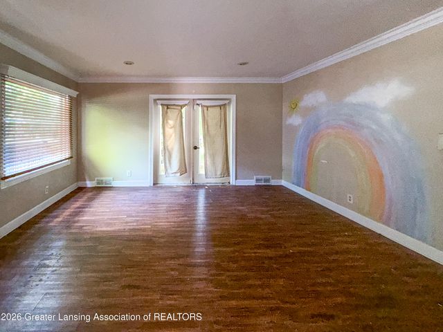 2608 Clifton Avenue, Lansing, MI 48910