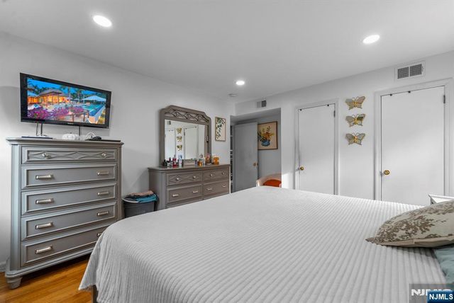 47 Browertown Road, Little Falls, NJ 07424