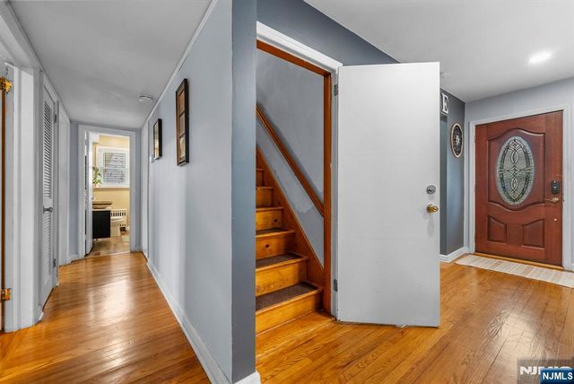 47 Browertown Road, Little Falls, NJ 07424