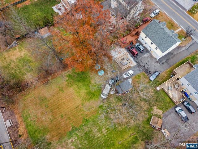 47 Browertown Road, Little Falls, NJ 07424