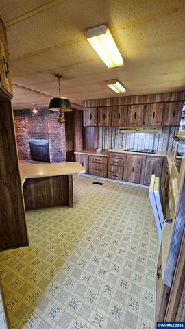 310 NE Kings Valley Hwy 108, Dallas, OR 97338