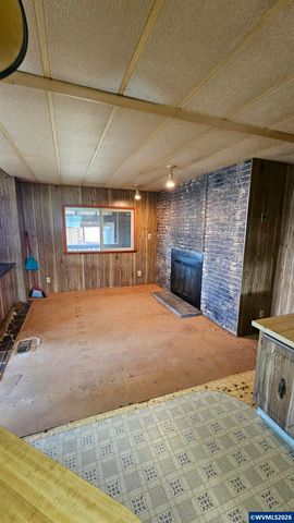 310 NE Kings Valley Hwy 108, Dallas, OR 97338