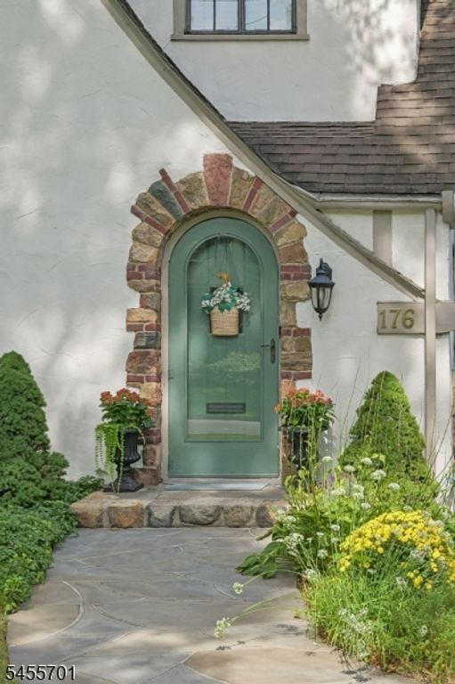 176 Canoe Brook Pkwy, Summit City, NJ 07901 — photo 4