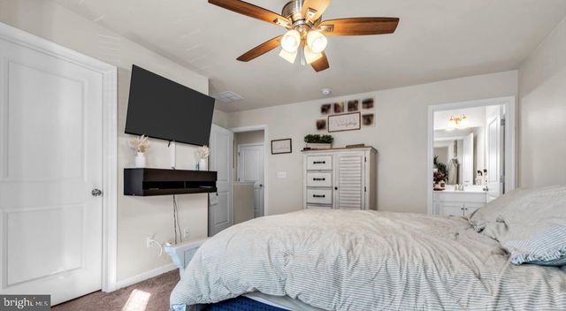 25 KATHERINE DR, Burlington, NJ 08016