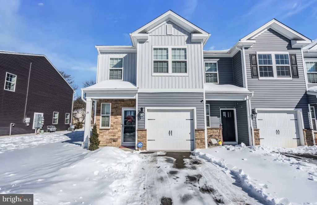 25 KATHERINE DR, Burlington, NJ 08016