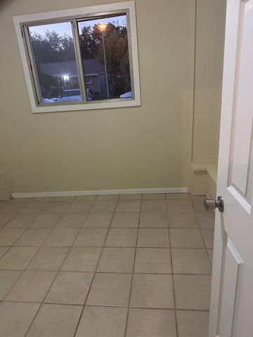 1500 London St, Sacramento, CA 95822