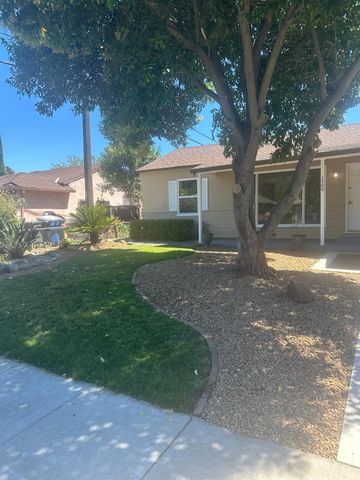 1500 London St, Sacramento, CA 95822