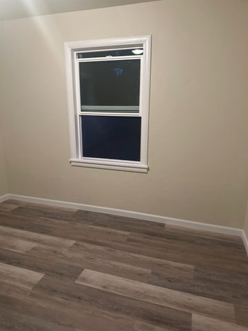 1500 London St, Sacramento, CA 95822