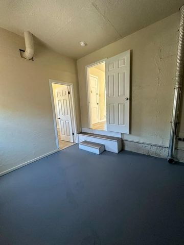 1500 London St, Sacramento, CA 95822