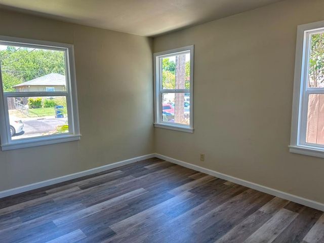 1500 London St, Sacramento, CA 95822