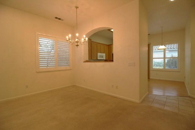 130 Little Johns Creek Dr, Oakdale, CA 95361