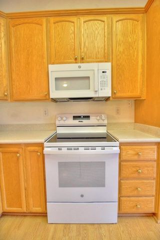 130 Little Johns Creek Dr, Oakdale, CA 95361