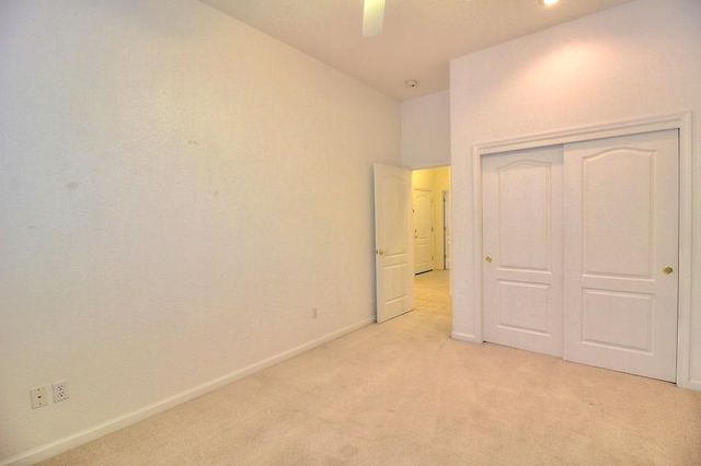 130 Little Johns Creek Dr, Oakdale, CA 95361