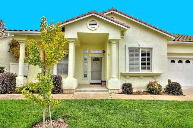 130 Little Johns Creek Dr, Oakdale, CA 95361