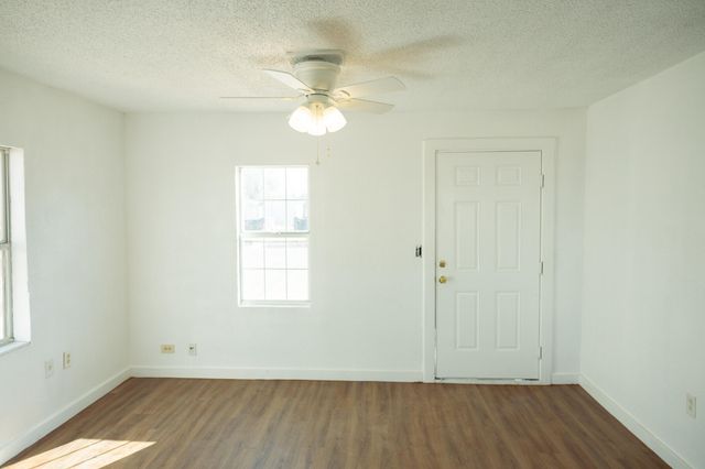 921 W 11th Street, Littlefield, TX 79339