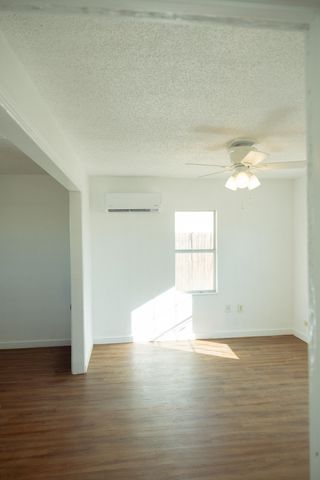 921 W 11th Street, Littlefield, TX 79339