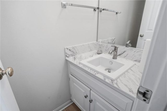 4955 Stoneback Drive, Lawrence, KS 66047