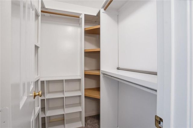 4955 Stoneback Drive, Lawrence, KS 66047