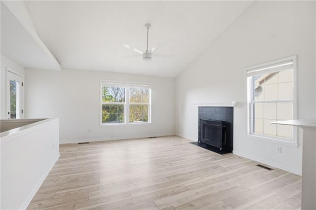 4955 Stoneback Drive, Lawrence, KS 66047