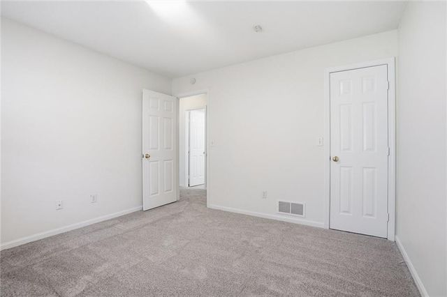 4955 Stoneback Drive, Lawrence, KS 66047