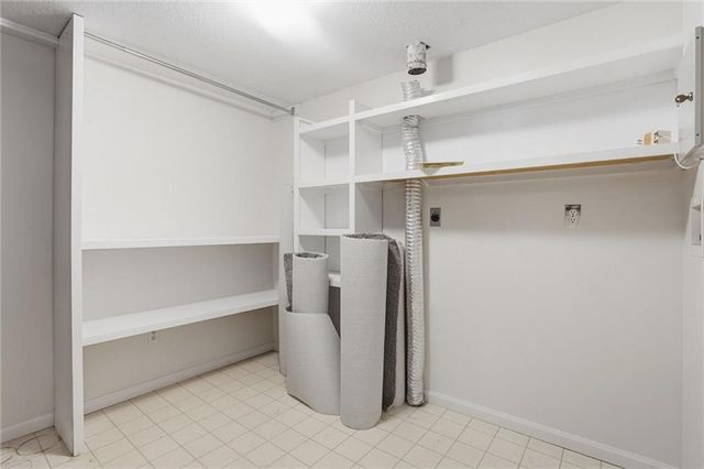 4955 Stoneback Drive, Lawrence, KS 66047