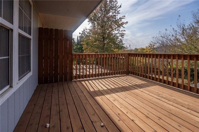 4955 Stoneback Drive, Lawrence, KS 66047