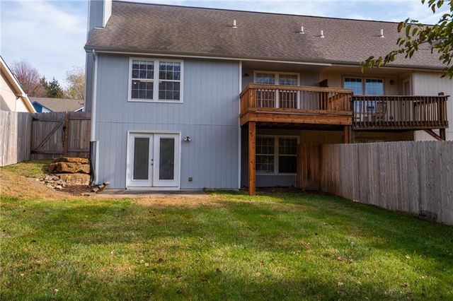 4955 Stoneback Drive, Lawrence, KS 66047