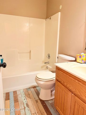 8517 Spruce Drive, Rogers, AR 72756