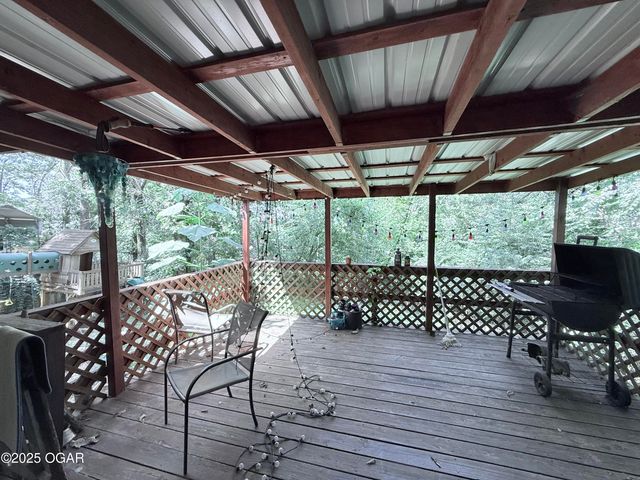 8517 Spruce Drive, Rogers, AR 72756