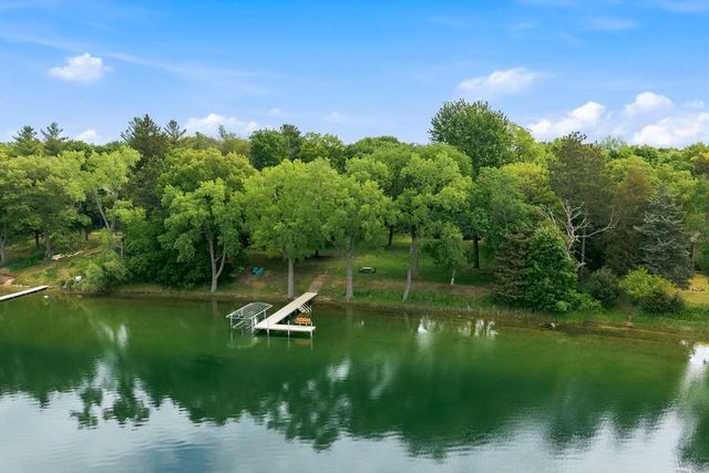 1031 N Genesee Woods DRIVE, Summit, WI 53066