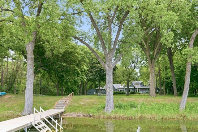 1031 N Genesee Woods DRIVE, Summit, WI 53066