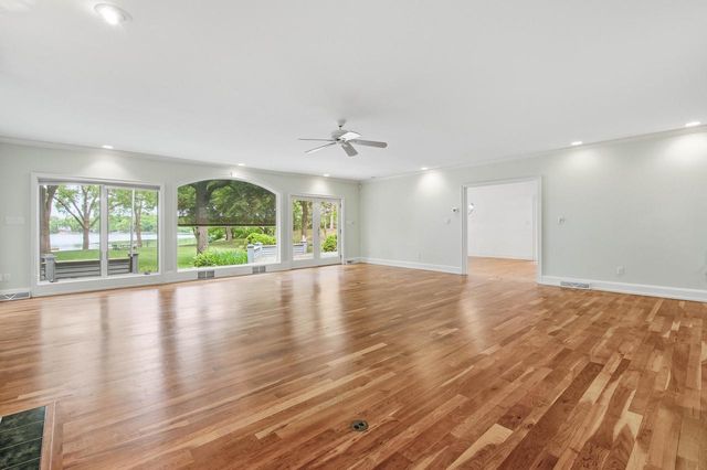 1031 N Genesee Woods DRIVE, Summit, WI 53066