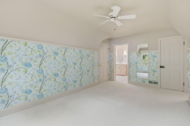 1031 N Genesee Woods DRIVE, Summit, WI 53066