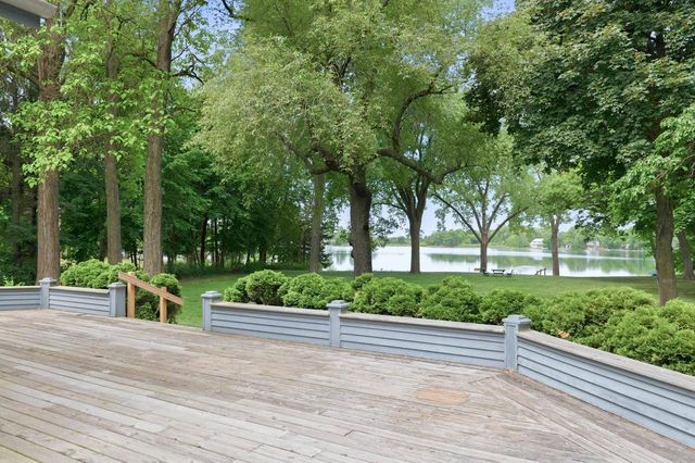1031 N Genesee Woods DRIVE, Summit, WI 53066