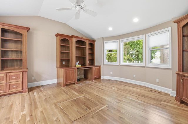 1031 N Genesee Woods DRIVE, Summit, WI 53066