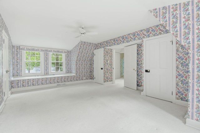 1031 N Genesee Woods DRIVE, Summit, WI 53066