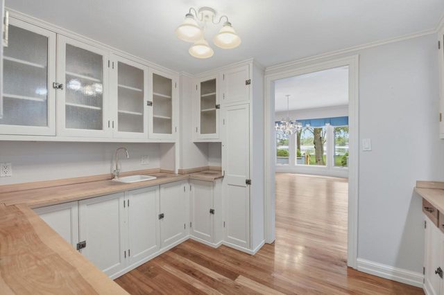 1031 N Genesee Woods DRIVE, Summit, WI 53066
