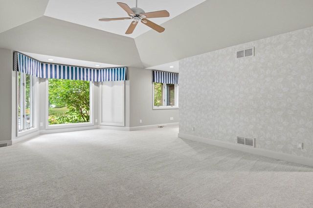 1031 N Genesee Woods DRIVE, Summit, WI 53066