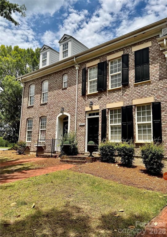 10560 Rocky Ford Club Road, Charlotte, NC 28269